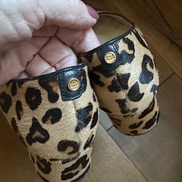Cole Haan animal print shoes, like new, size 7 - Picture 2 of 5